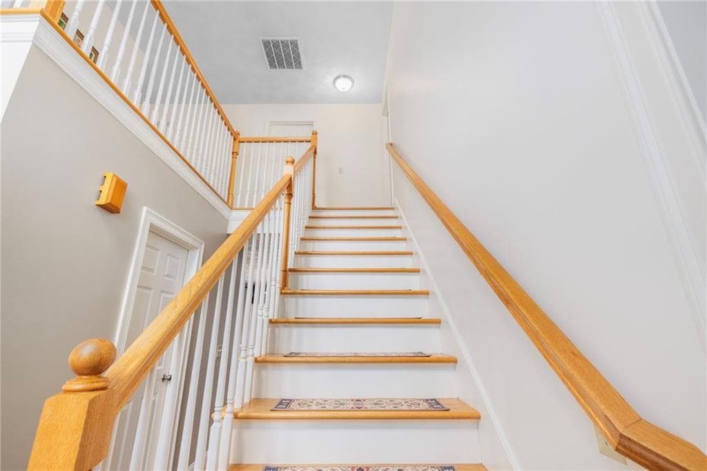 321 River Road photo 16