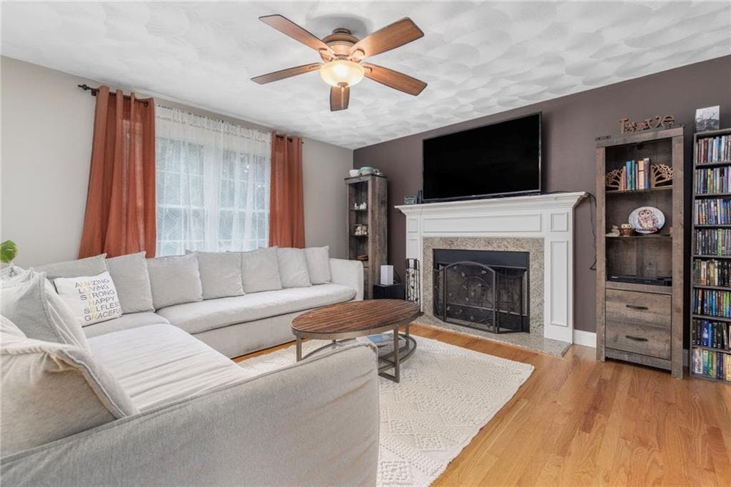 321 River Road photo 11