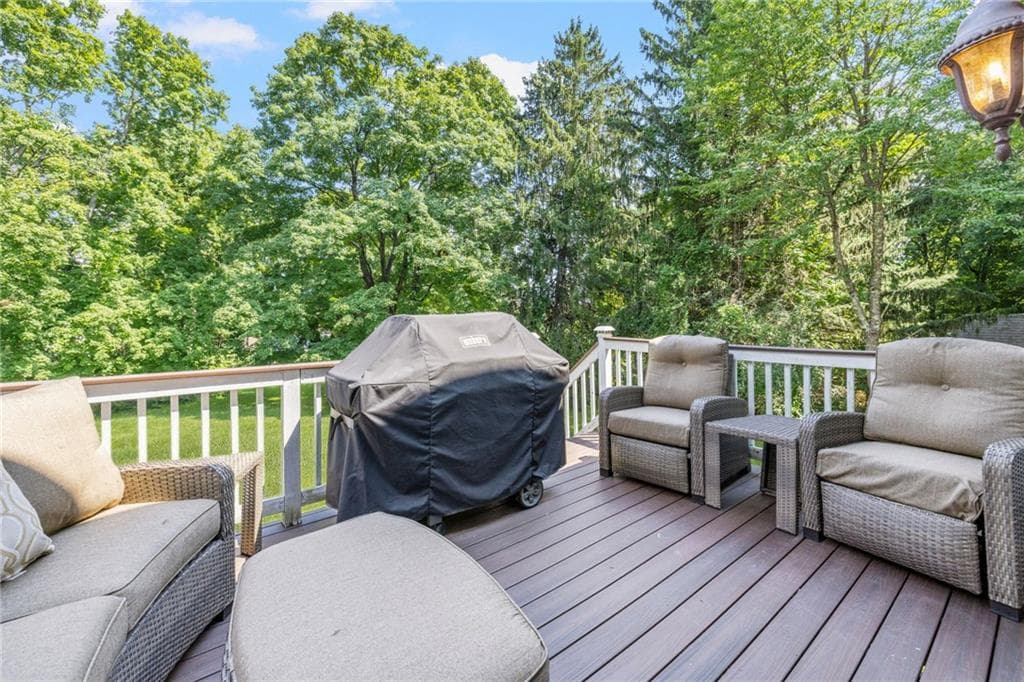 321 River Road photo 40