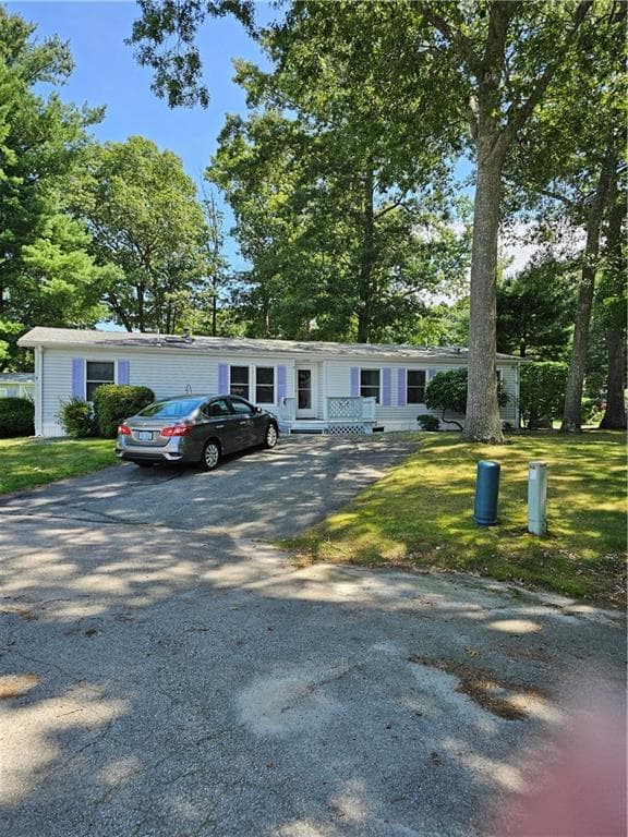 7 Idlewild Court
