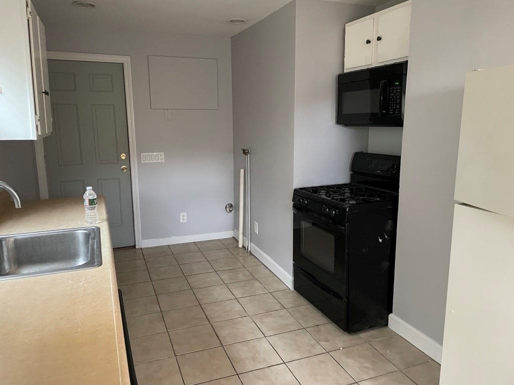 220 Dunnell Avenue photo 9