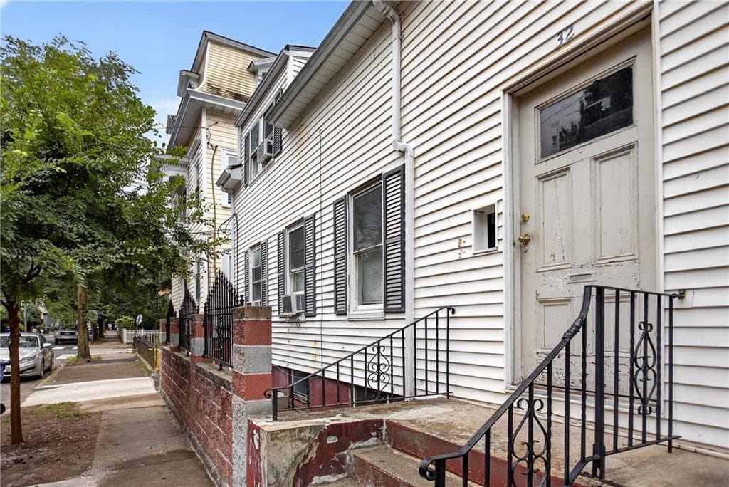 32 Almy Street photo 7