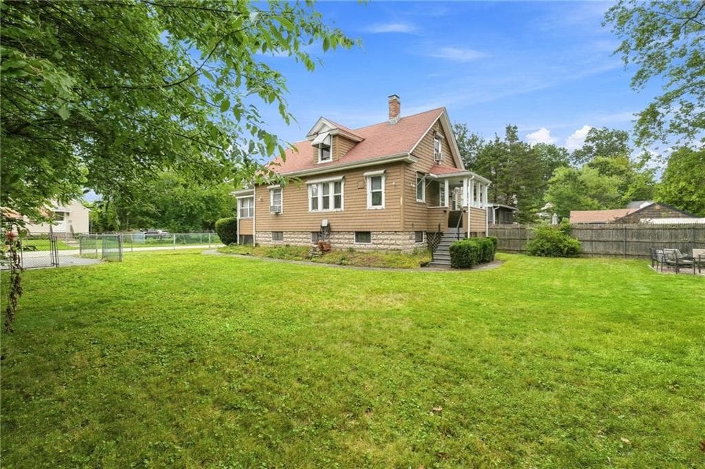16 Beechcrest Street photo 23