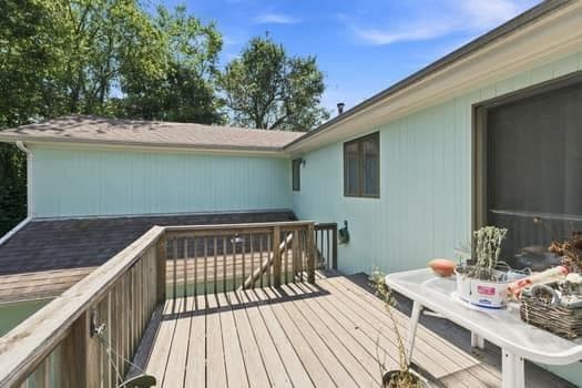 110 Barrett Avenue photo 13