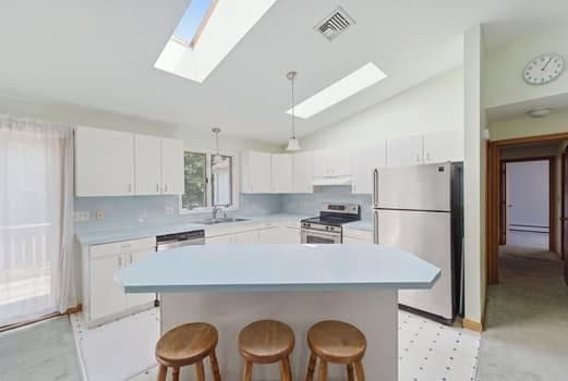 110 Barrett Avenue photo 3