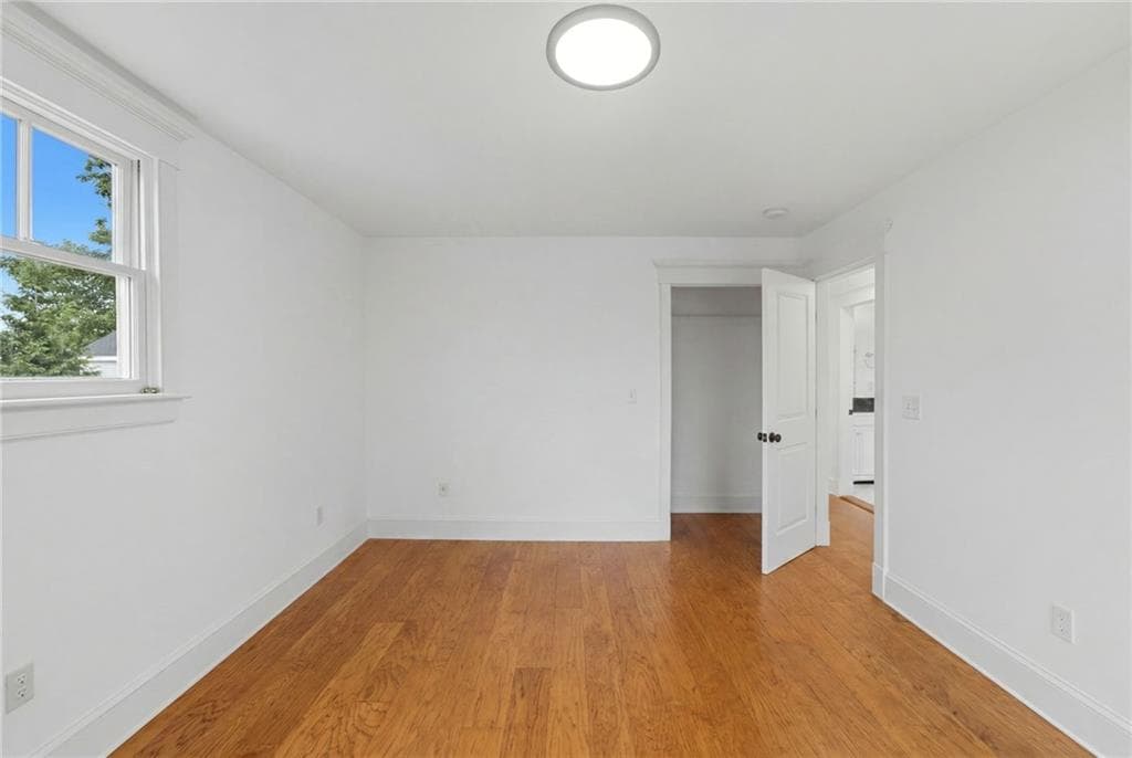 21 Elm Street photo 16