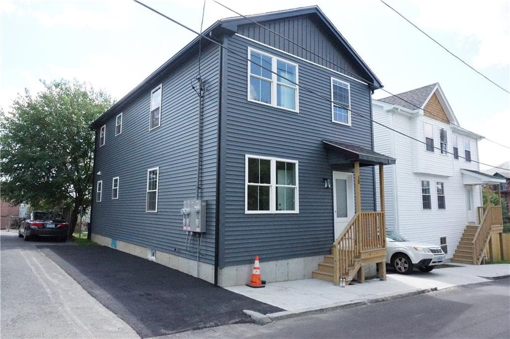 13 Benton Street