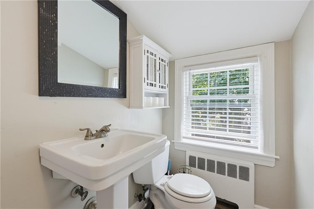 Single Family Residence at 7 Whipple Avenue, Barrington, photo 16 of 24