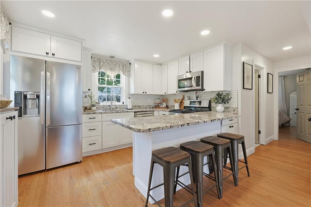 Single Family Residence at 7 Whipple Avenue, Barrington, photo 5 of 24