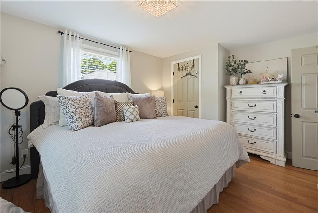 Single Family Residence at 7 Whipple Avenue, Barrington, photo 10 of 24