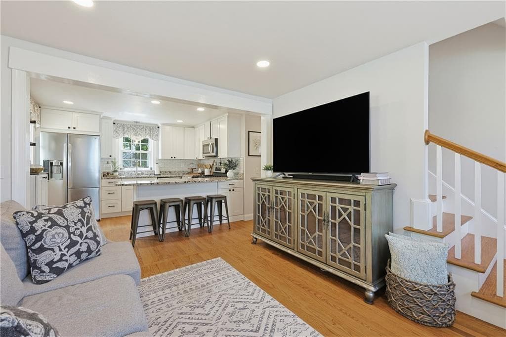 Single Family Residence at 7 Whipple Avenue, Barrington, photo 4 of 24