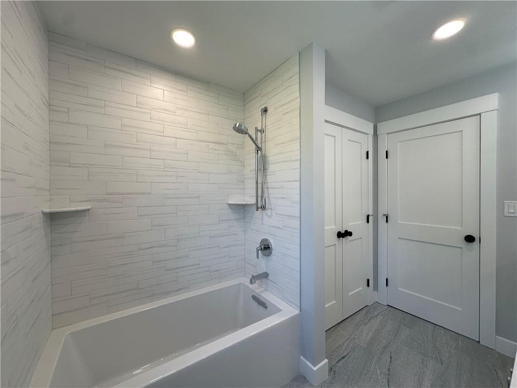15 Cornelius Drive photo 22