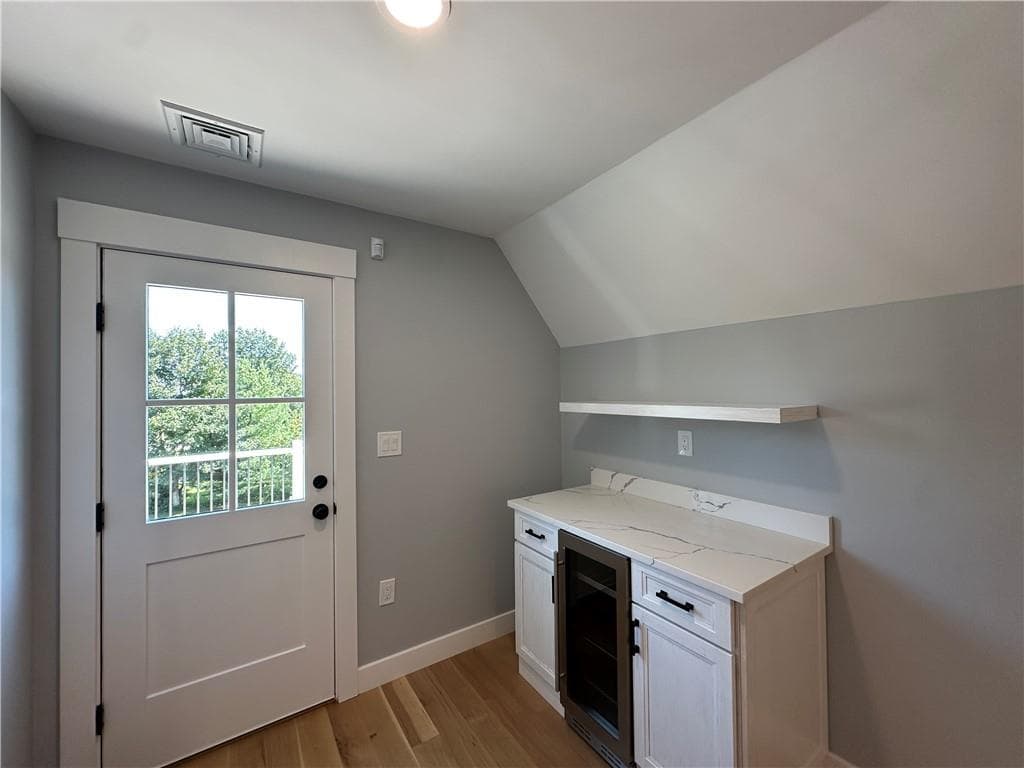 15 Cornelius Drive photo 28