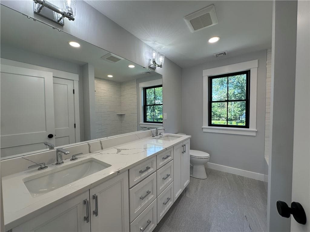 15 Cornelius Drive photo 21