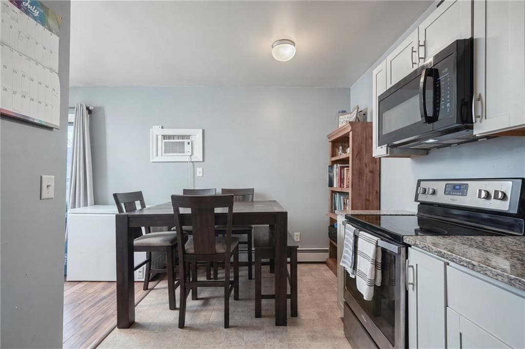 Condominium at 336 Killingly Street UNIT C, Providence, photo 4 of 25