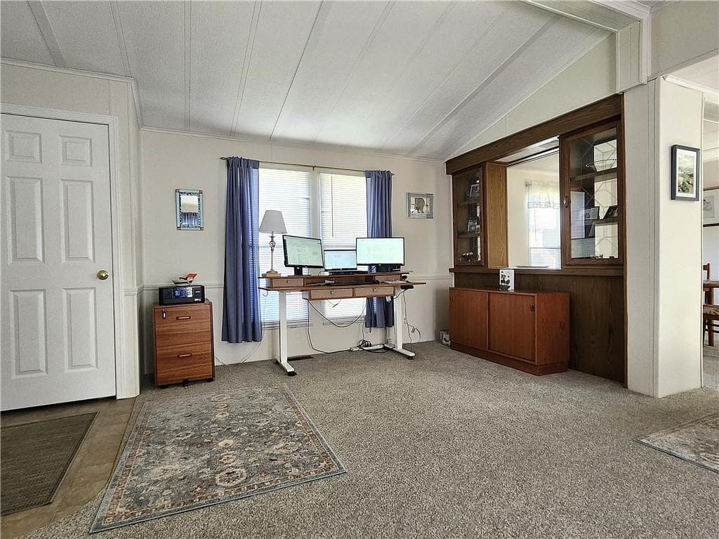 158 Holiday Court photo 15