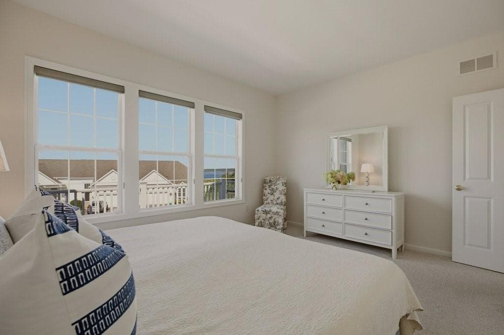 Condominium at 264 Rolling Hill Road UNIT 264, Portsmouth, photo 19 of 46