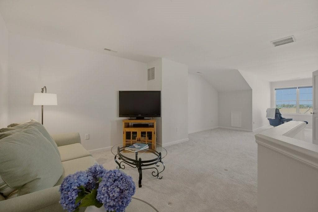 Condominium at 264 Rolling Hill Road UNIT 264, Portsmouth, photo 29 of 46