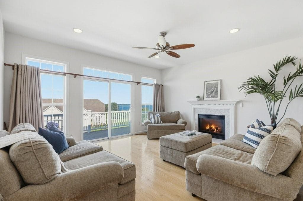 Condominium at 264 Rolling Hill Road UNIT 264, Portsmouth, photo 8 of 46