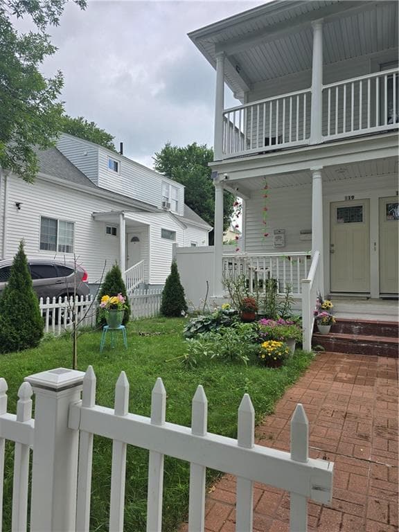 117 Ophelia Street photo 2