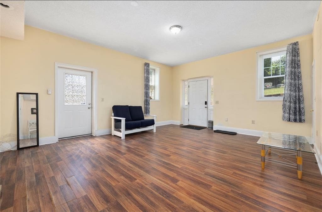 576 Fairmount Street photo 27