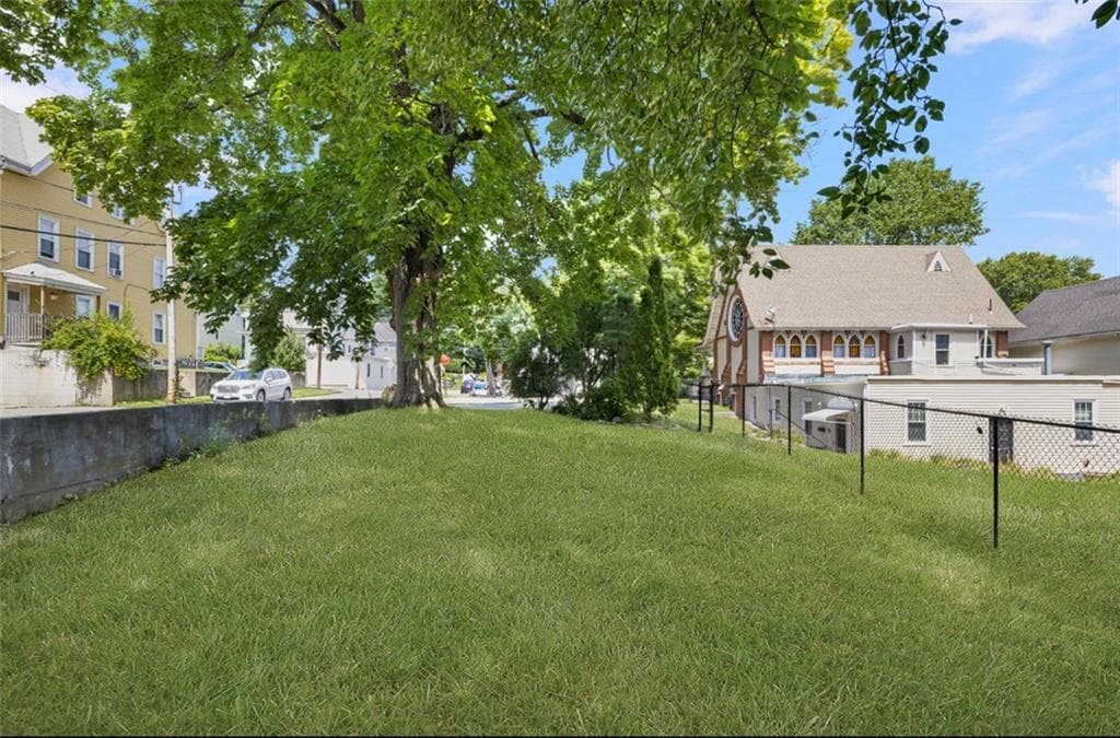 576 Fairmount Street photo 43