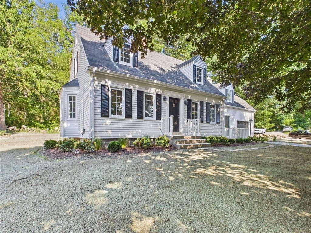 229 Hunt Avenue photo 4