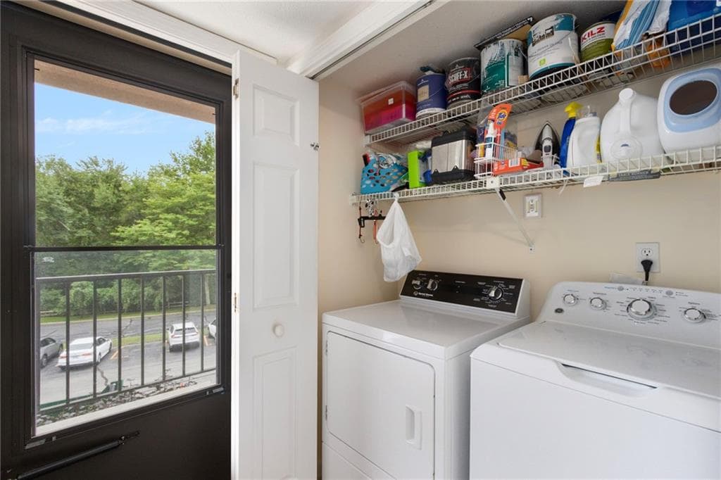 650 East Greenwich Avenue UNIT 3-308 photo 28