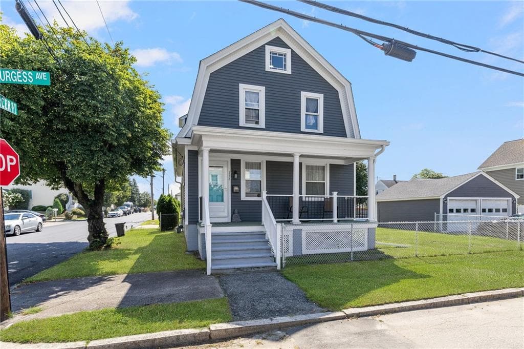 138 Burgess Avenue photo 2