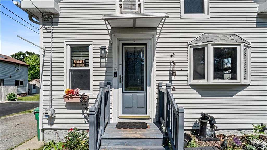 Single Family Residence at 62 Milton Road, Warwick, photo 3 of 27