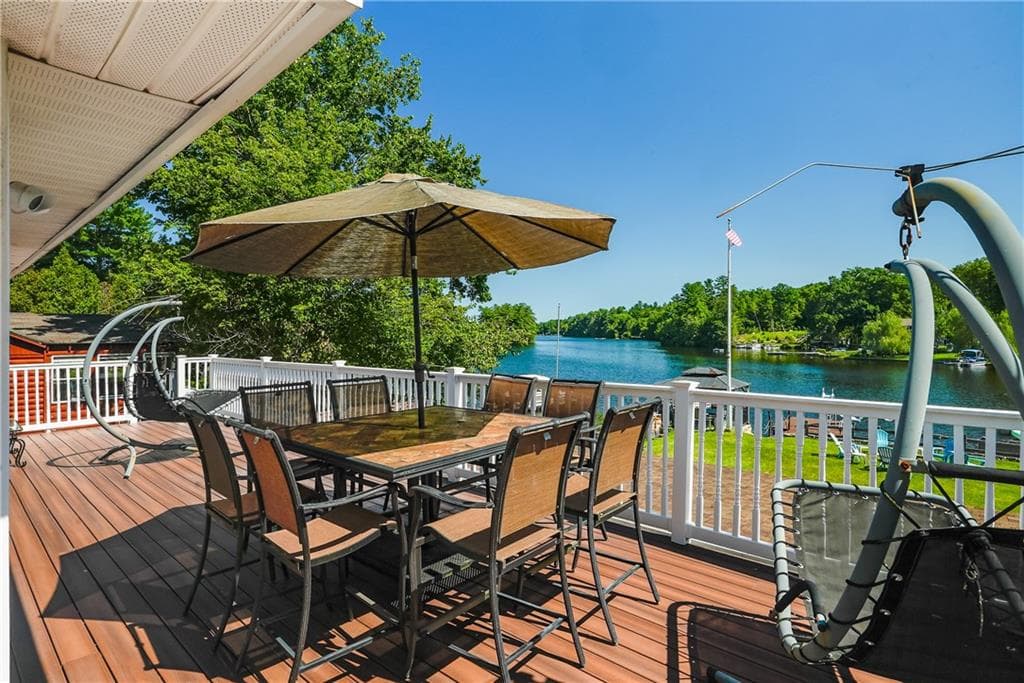 103 Lake Drive photo 6
