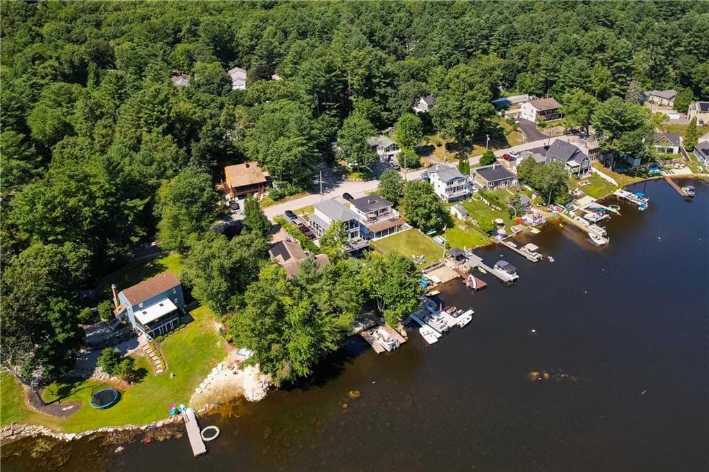 103 Lake Drive photo 9