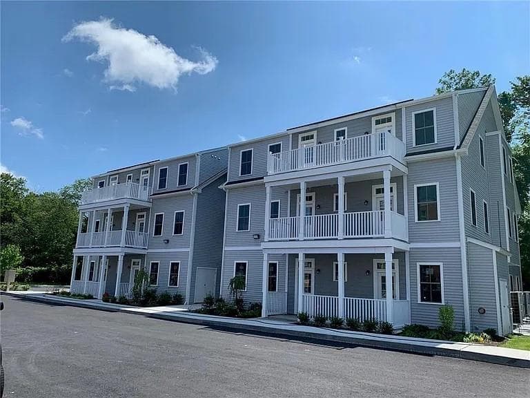 1535 Atwood Avenue UNIT 104