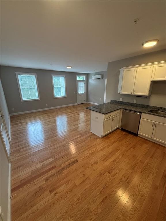 1535 Atwood Avenue UNIT 104 photo 5
