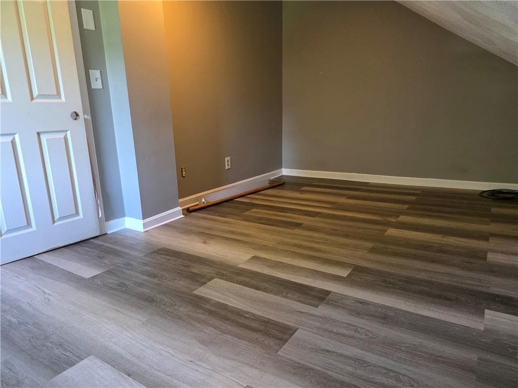 216 Maplewood Avenue photo 8