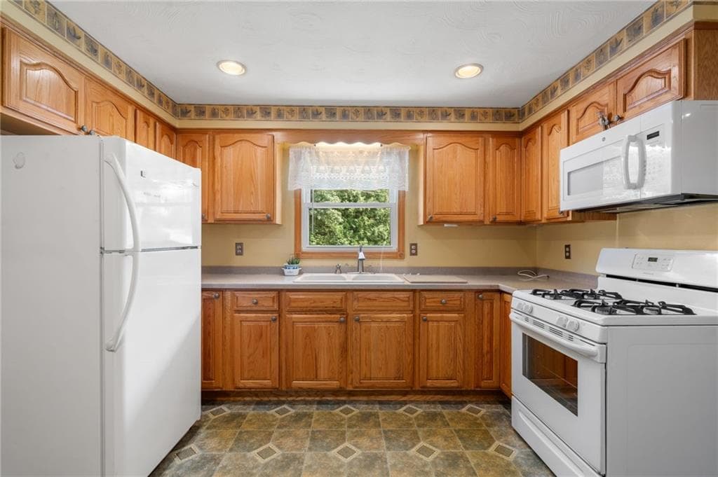 63 Pine Crest Drive photo 16