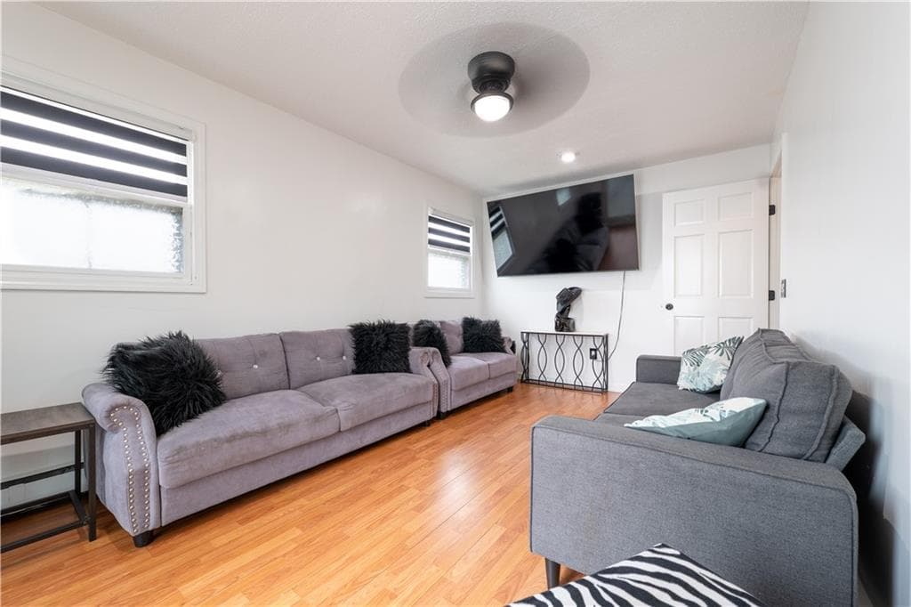 216 Wendell Street photo 10