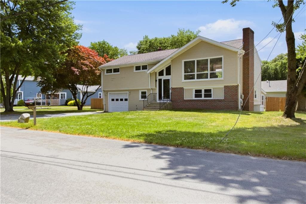 5 Baldwin Drive