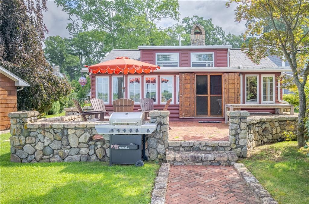 115 Mohawk Street