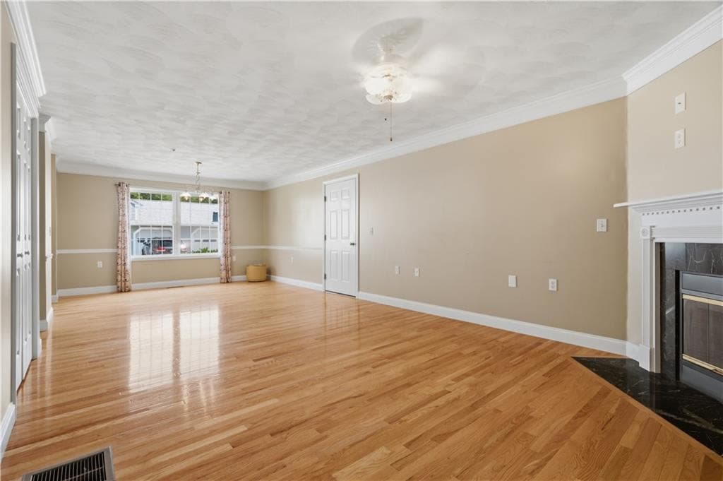 720 Putnam Pike UNIT 704 photo 17