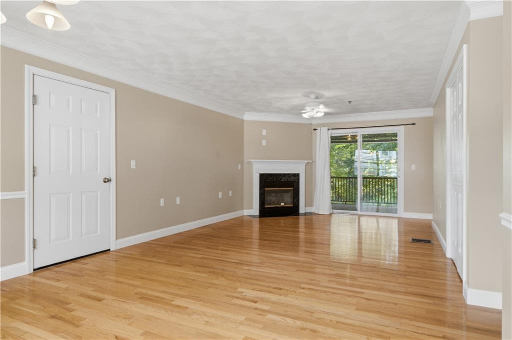 720 Putnam Pike UNIT 704 photo 21
