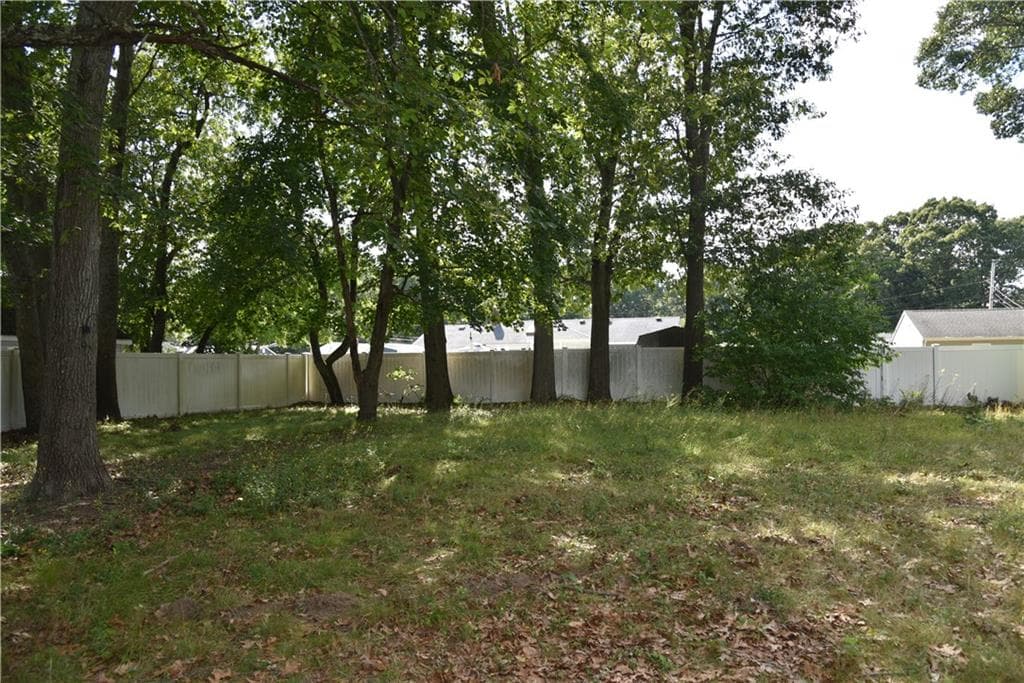 Single Family Residence at 113 Canfield Avenue, Warwick, photo 2 of 11