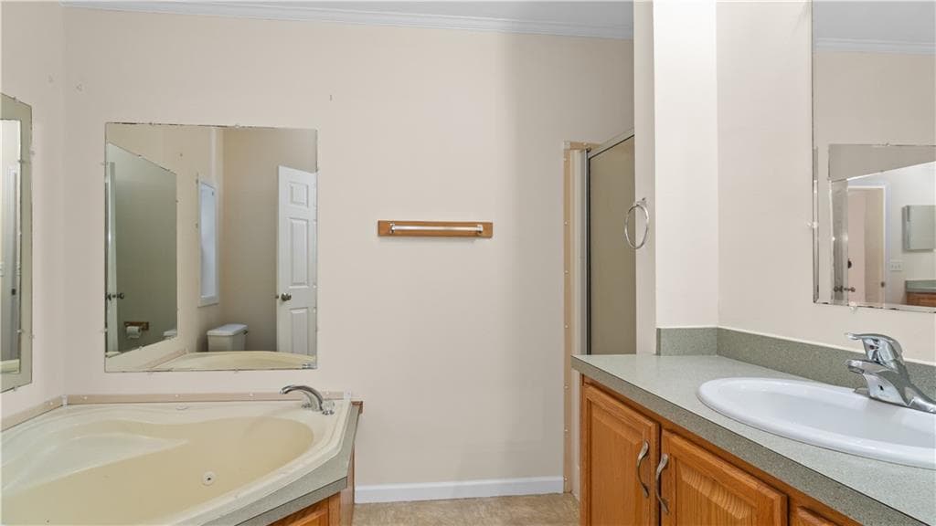 Single Family Residence at 8 Lisa's Way, Coventry, photo 13 of 36