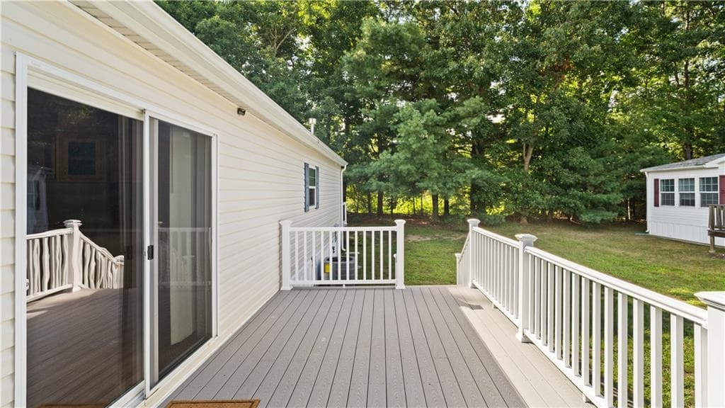 Single Family Residence at 8 Lisa's Way, Coventry, photo 5 of 36