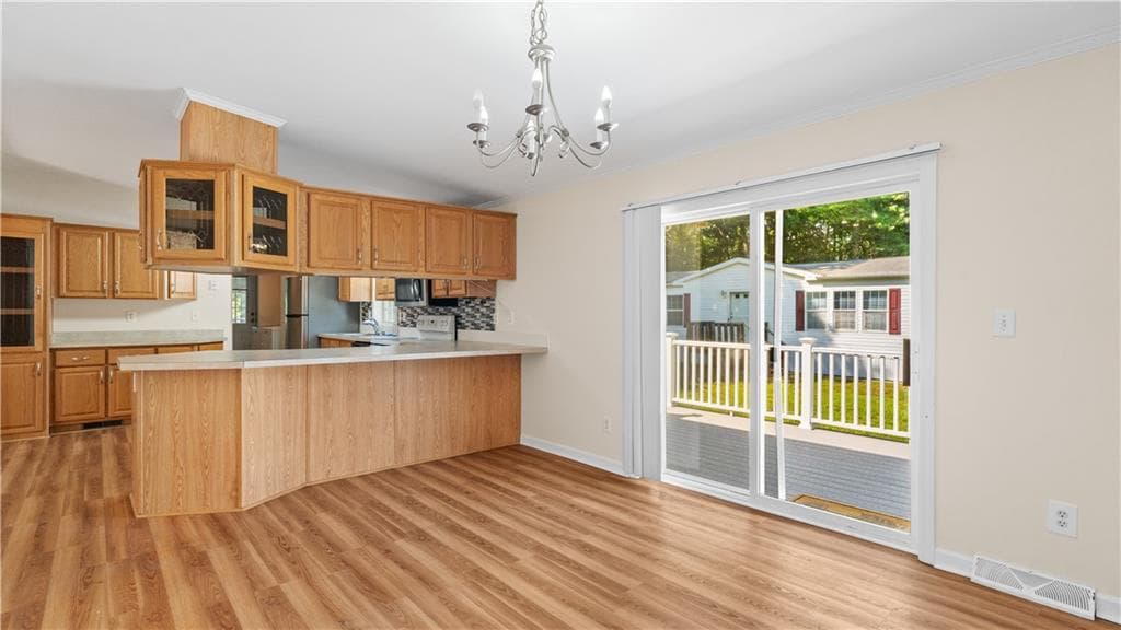 Single Family Residence at 8 Lisa's Way, Coventry, photo 20 of 36