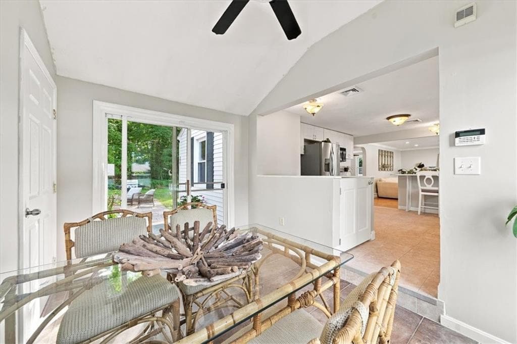 14 Woodhill Drive photo 14