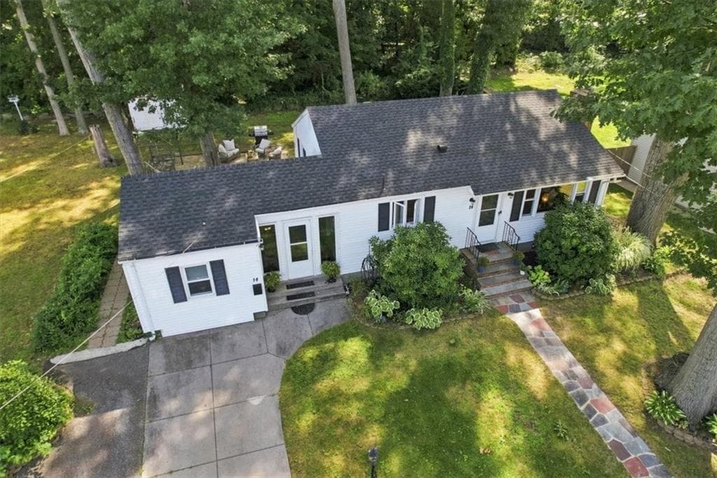 14 Woodhill Drive photo 15