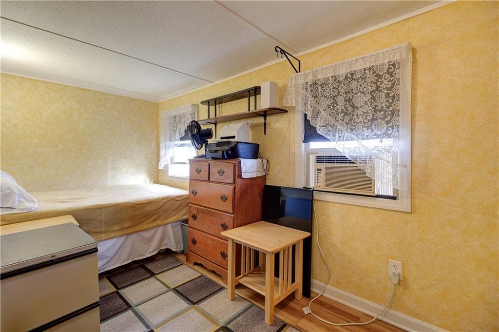 46 Lowell Avenue photo 10