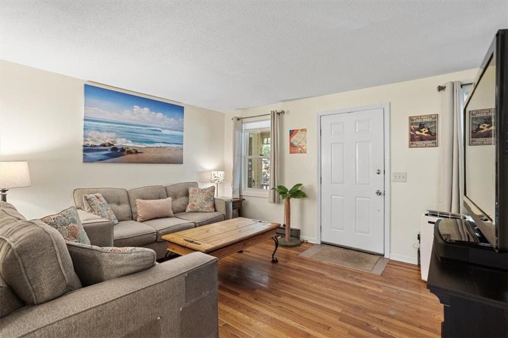 122 Fairway Drive photo 4