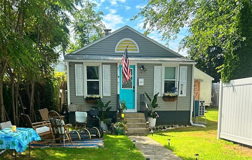 147 Aborn Avenue photo 2